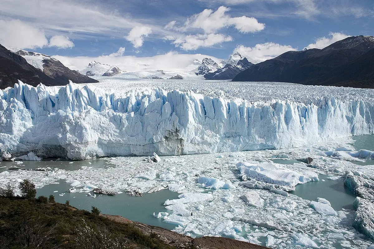 Paredão de gelo do glaciar Perito Moreno, na Patagônia argentina